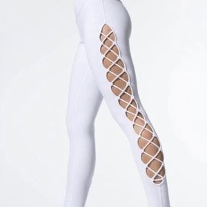 NWOT Alo Yoga Interlace Leggings